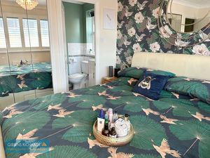 Bedroom- click for photo gallery